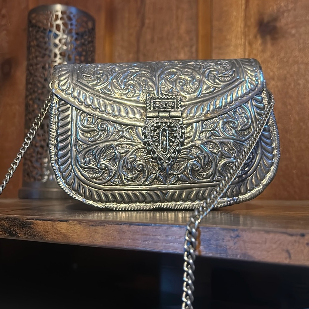 Artisanal cross body purse